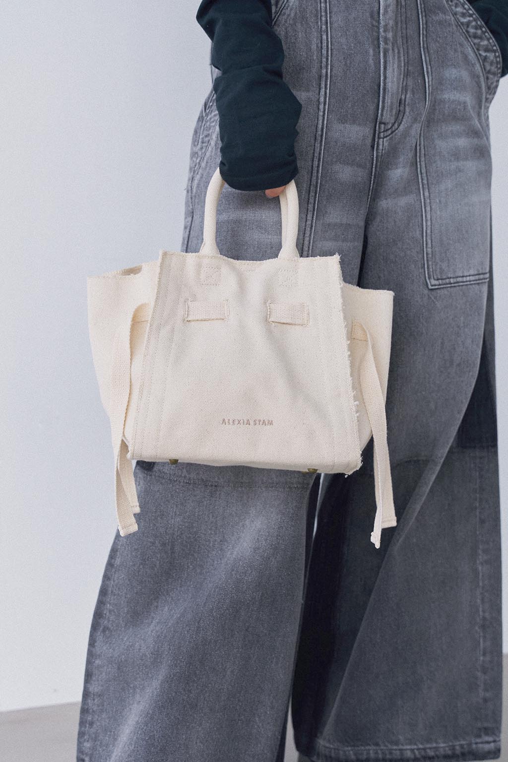 Side Ribbon Tote Bag Ivory - ALEXIA STAM