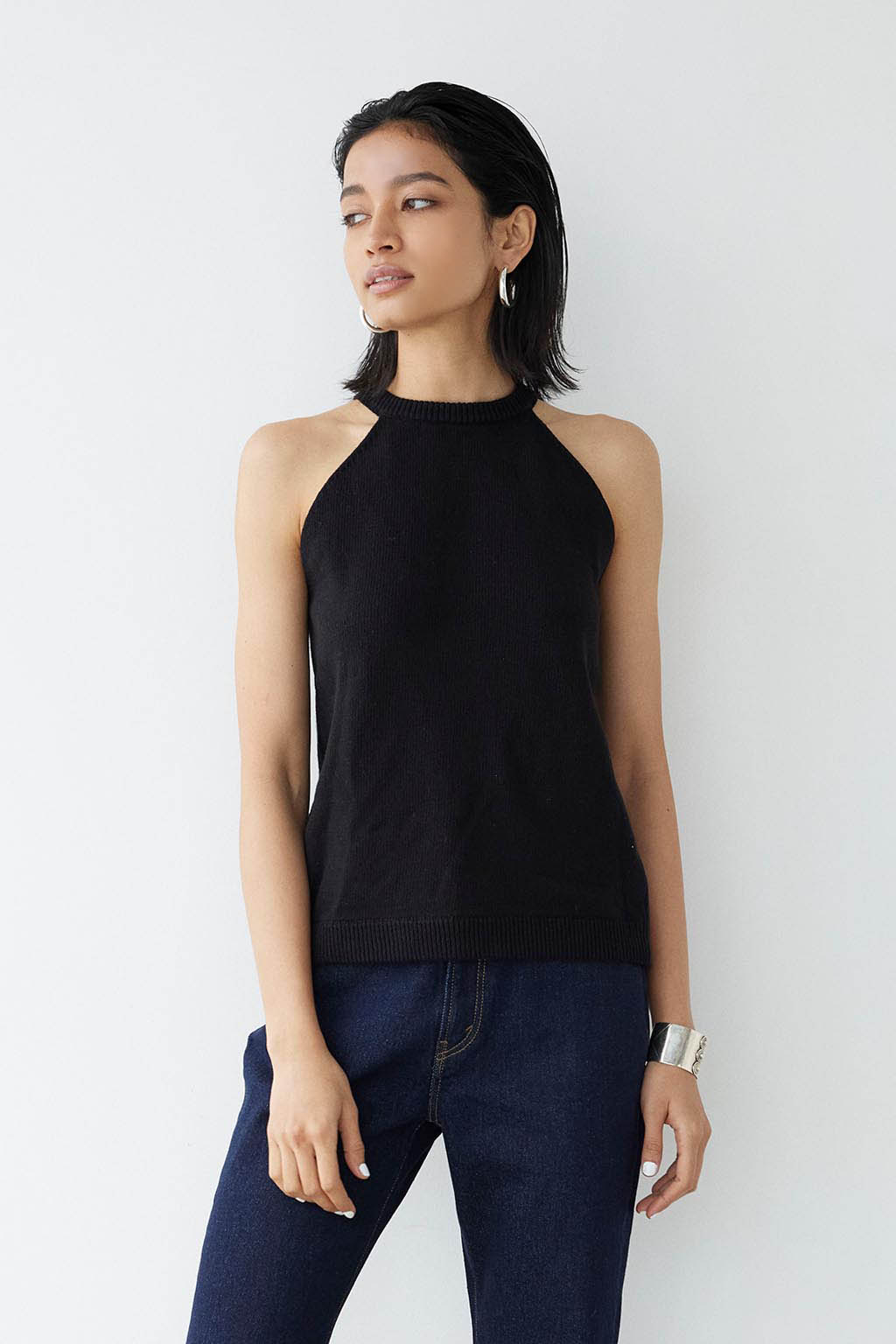 Halterneck Back Slit Knit Top | ALEXIA STAM