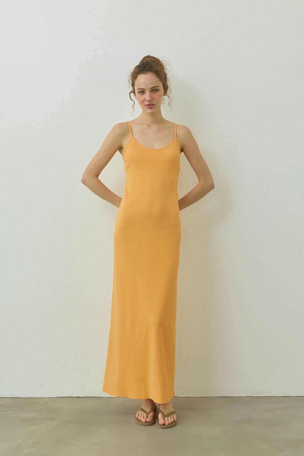 新品未開封　アリシアスタン♡ALEXIA STAM 花柄ロンパース M 最安値 ALEXIA STAM（アリシアスタン） 水着 Honey /ミニラッシュガードOP